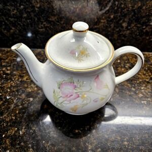 Windsor Teapot Bone China England White Pink Floral Gold Trim Sweet Pea Vintage